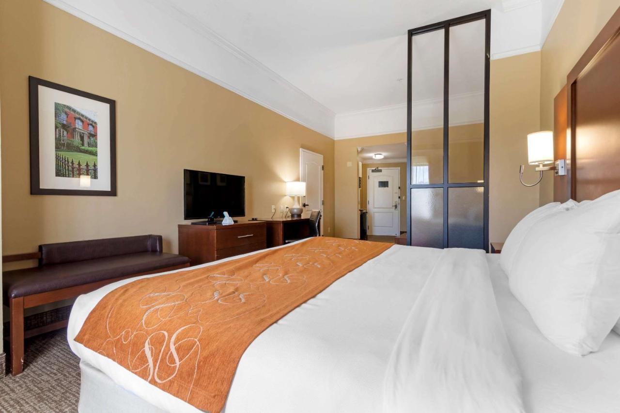 Comfort Suites Savannah North Port Wentworth Buitenkant foto
