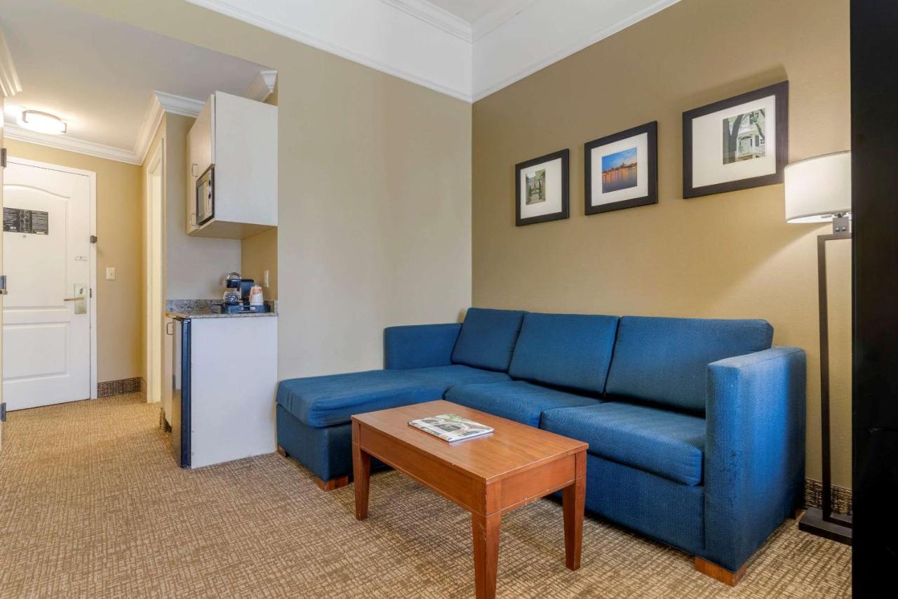 Comfort Suites Savannah North Port Wentworth Buitenkant foto