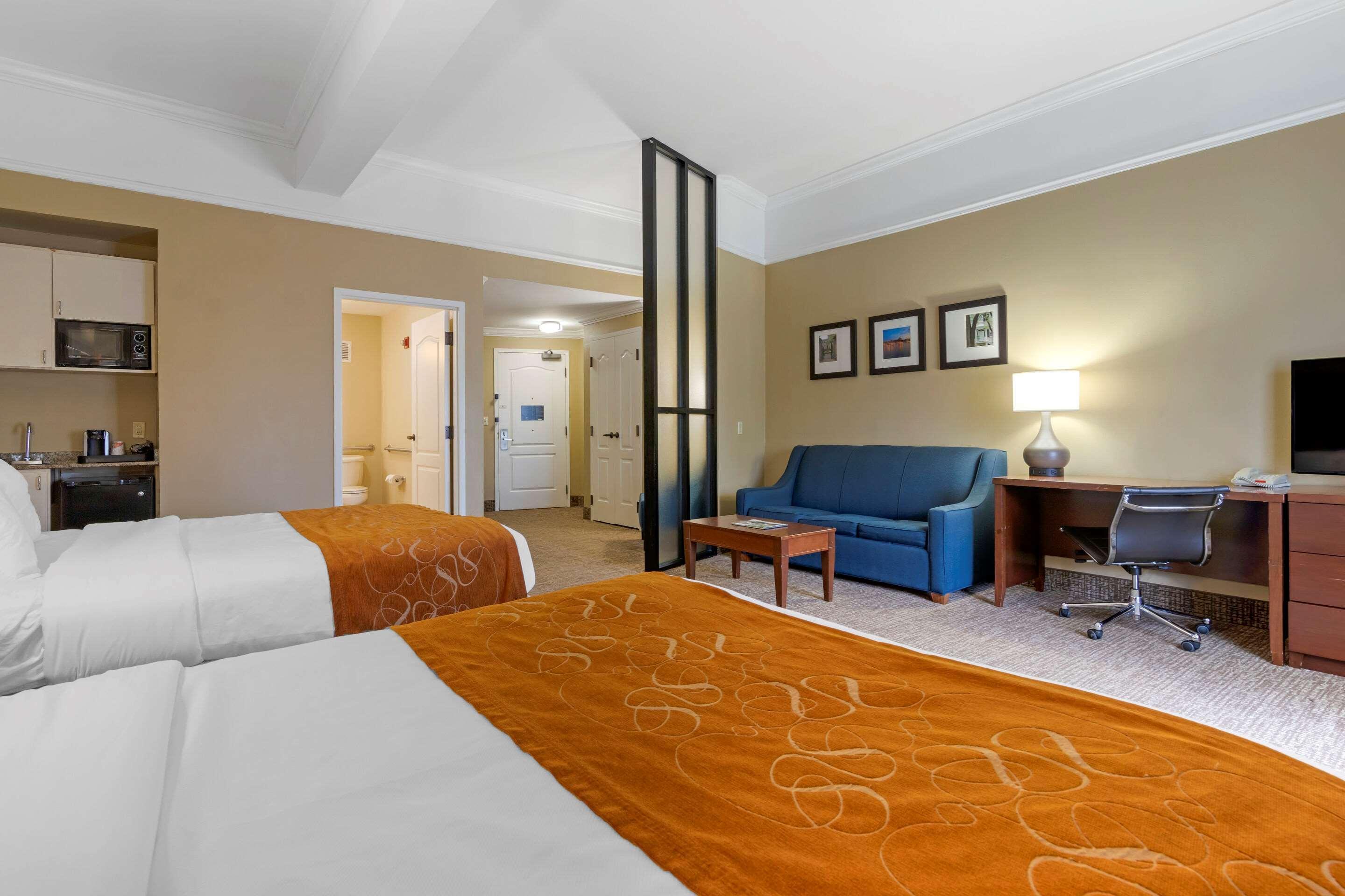 Comfort Suites Savannah North Port Wentworth Buitenkant foto