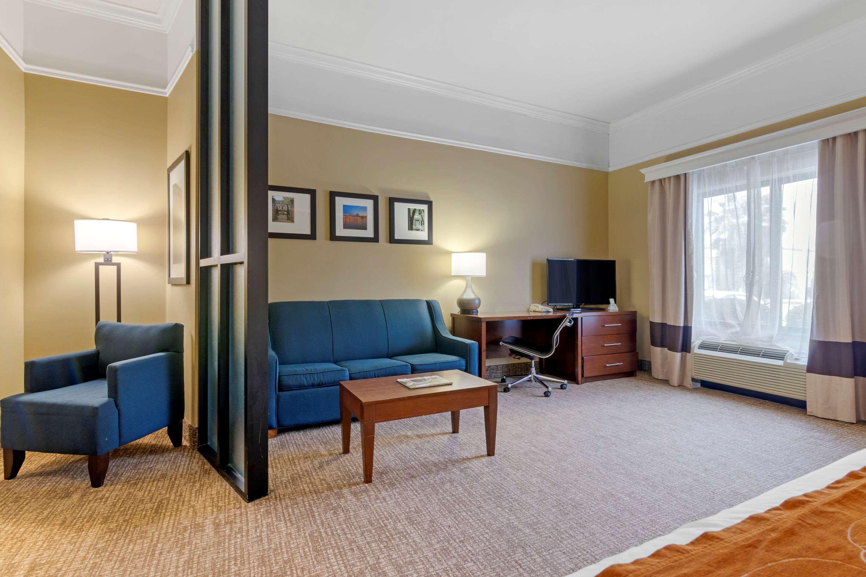 Comfort Suites Savannah North Port Wentworth Buitenkant foto