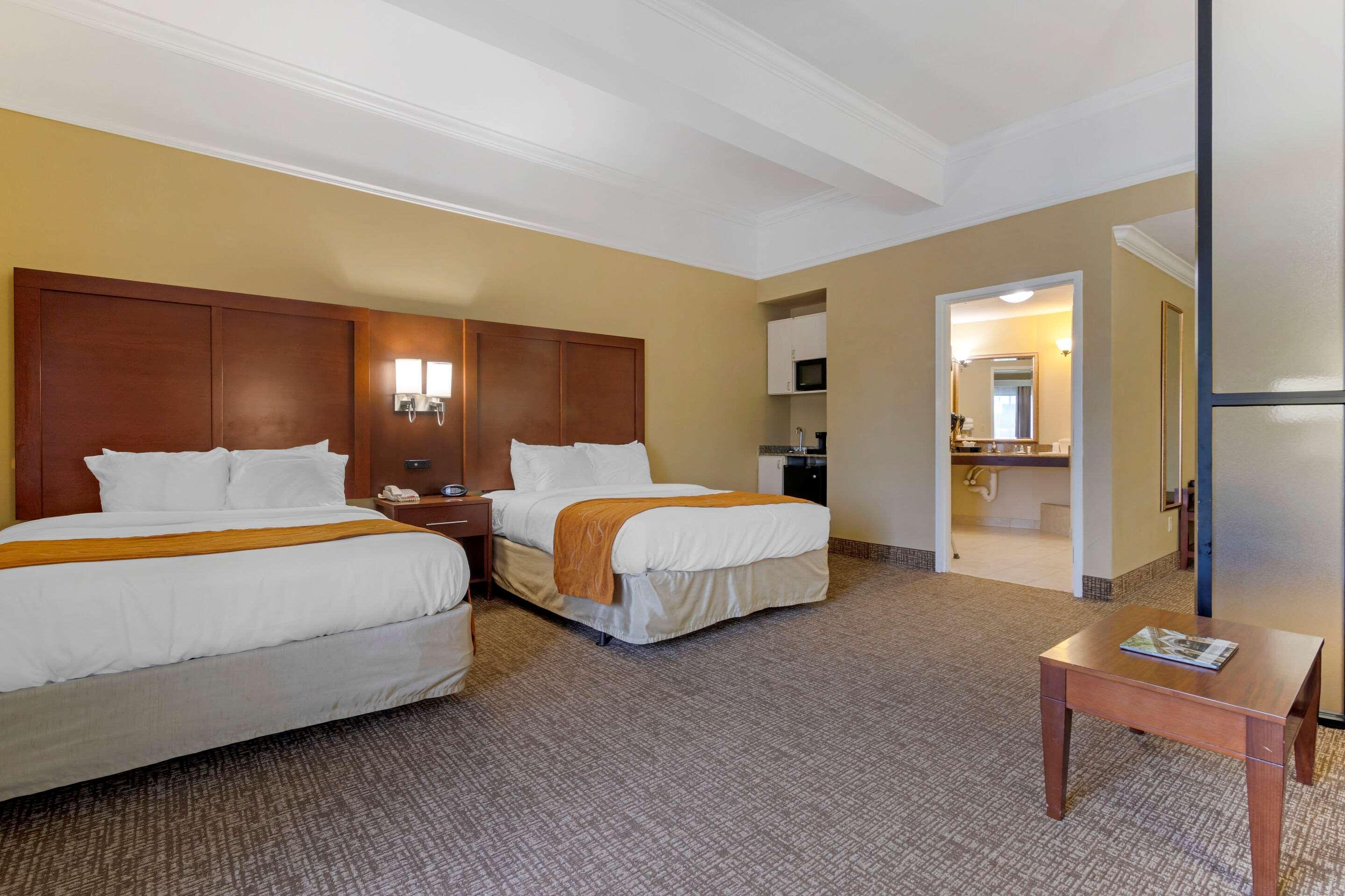 Comfort Suites Savannah North Port Wentworth Buitenkant foto
