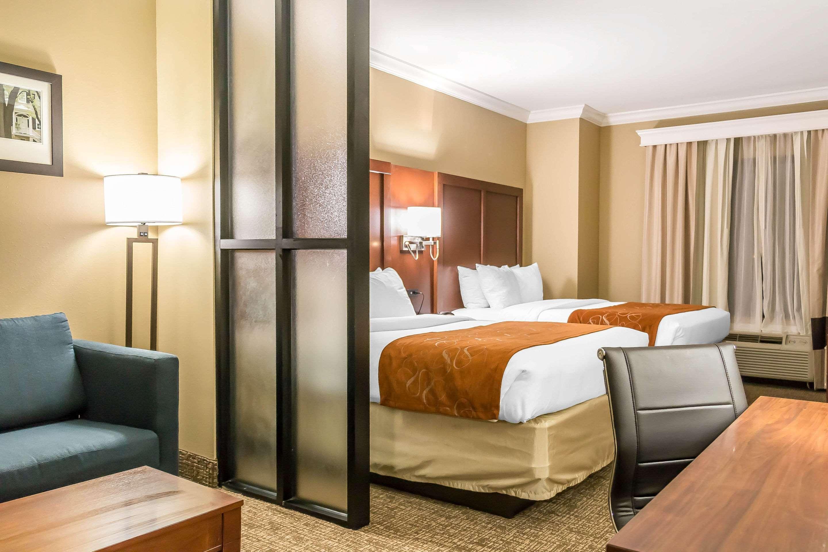 Comfort Suites Savannah North Port Wentworth Buitenkant foto