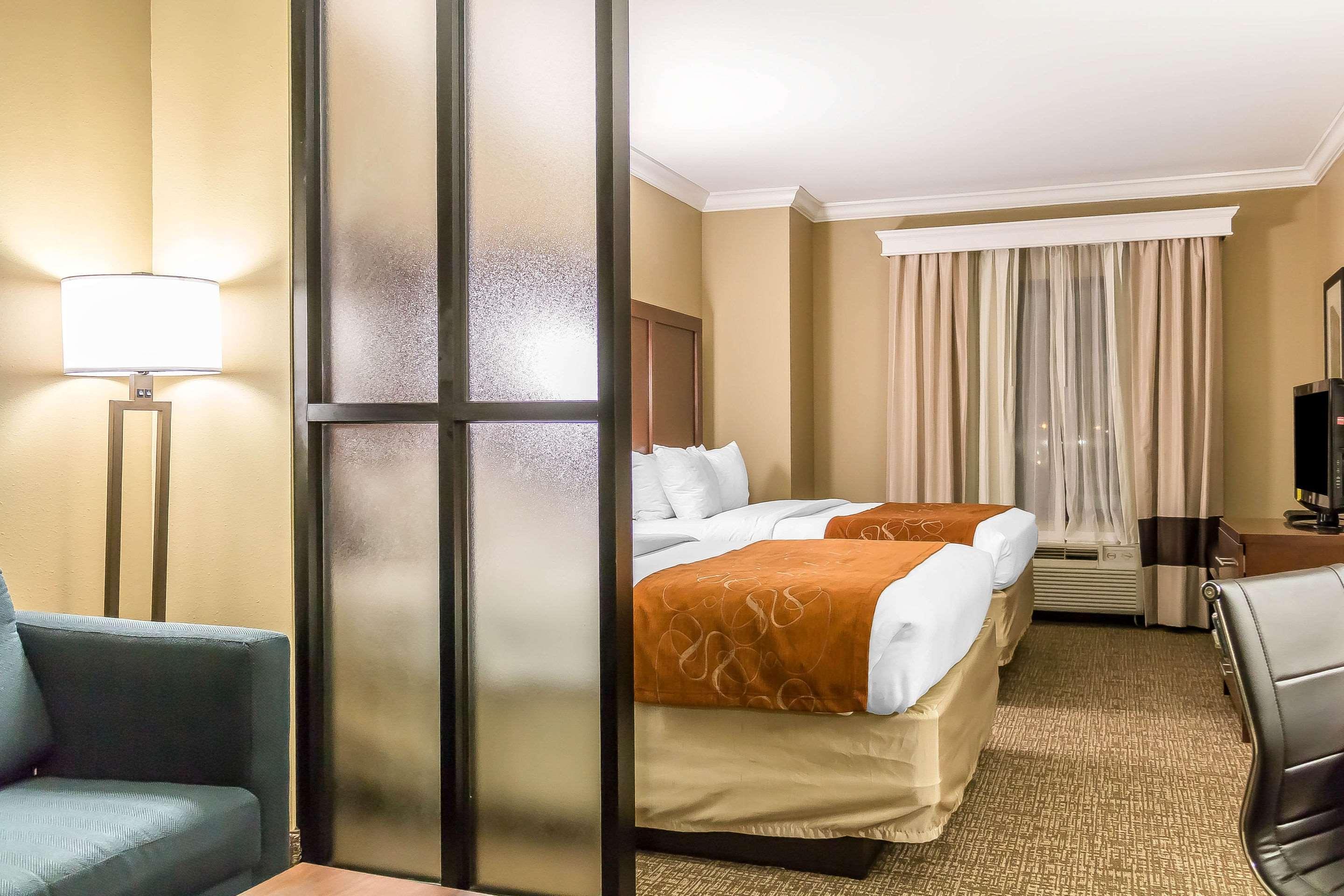 Comfort Suites Savannah North Port Wentworth Buitenkant foto
