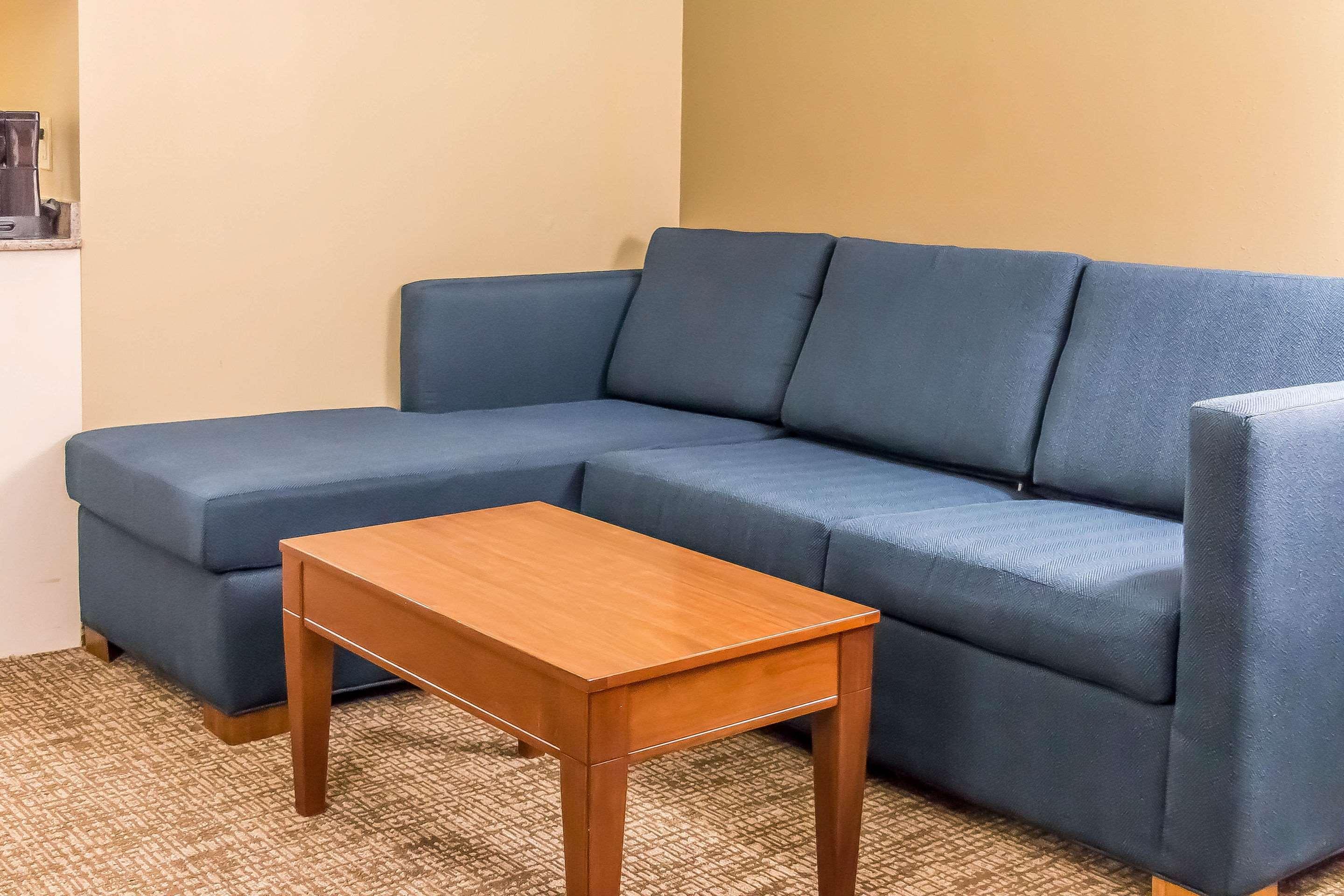 Comfort Suites Savannah North Port Wentworth Buitenkant foto