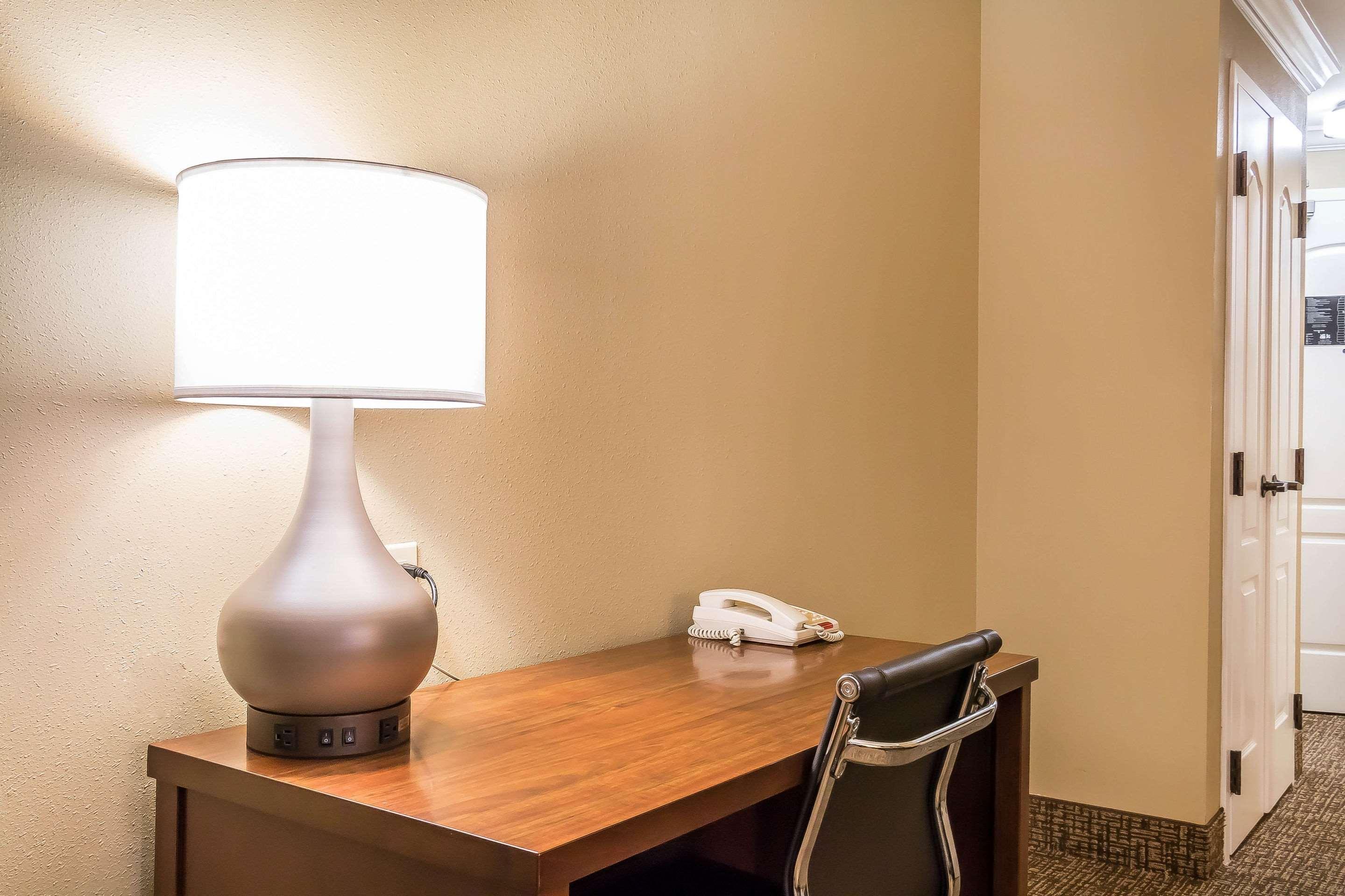 Comfort Suites Savannah North Port Wentworth Buitenkant foto