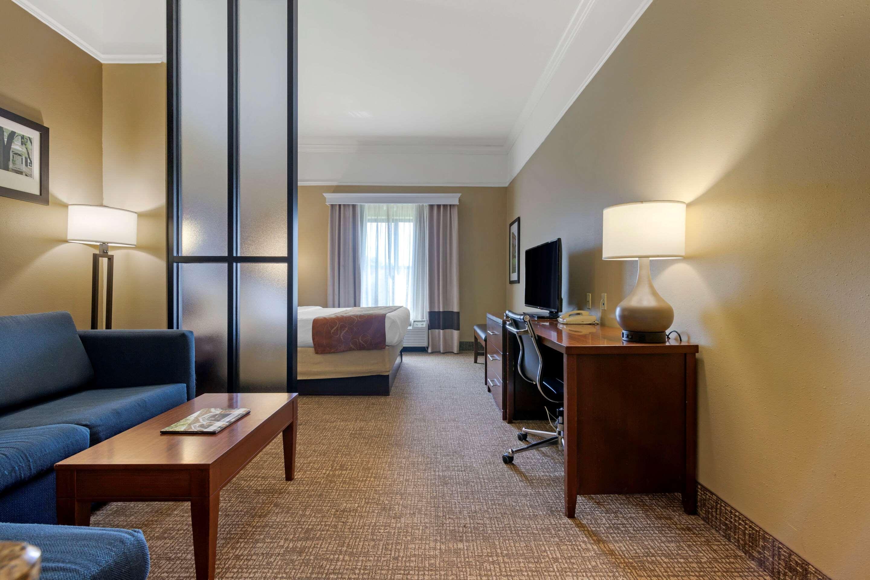 Comfort Suites Savannah North Port Wentworth Buitenkant foto