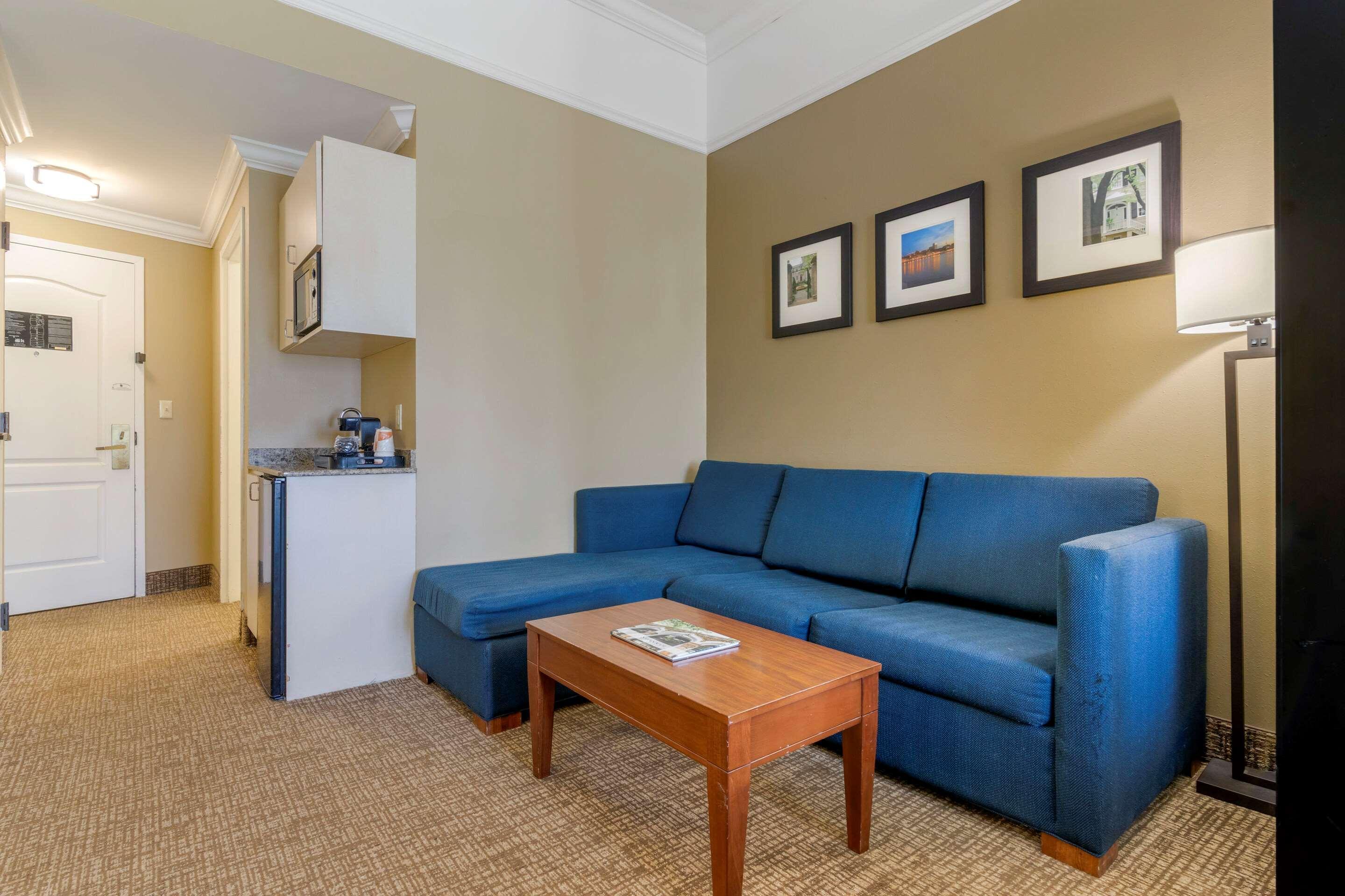 Comfort Suites Savannah North Port Wentworth Buitenkant foto