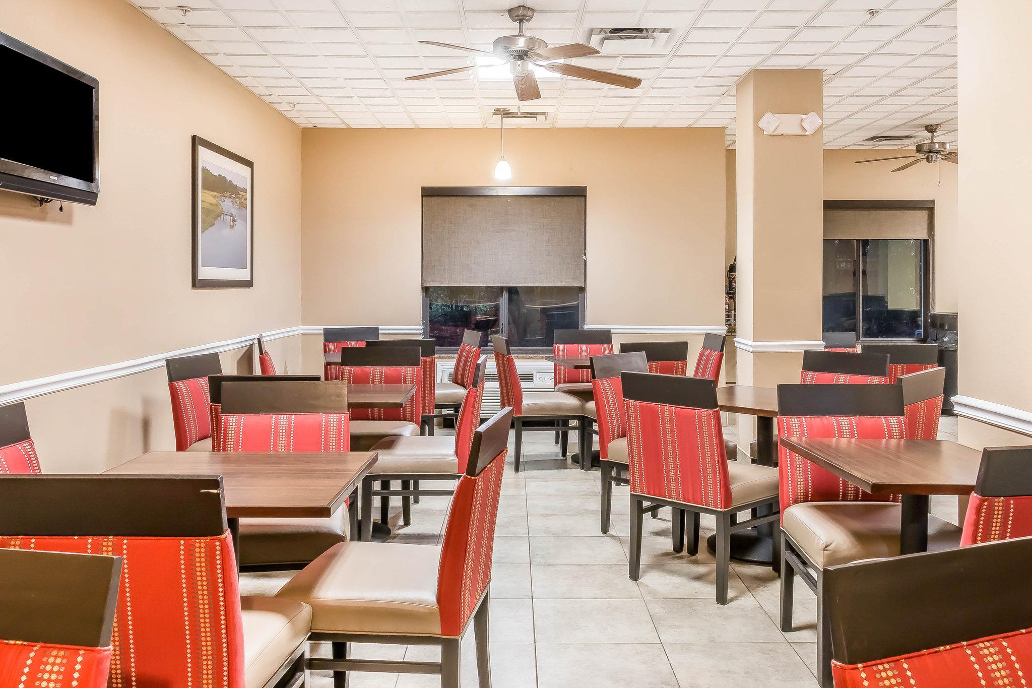 Comfort Suites Savannah North Port Wentworth Buitenkant foto